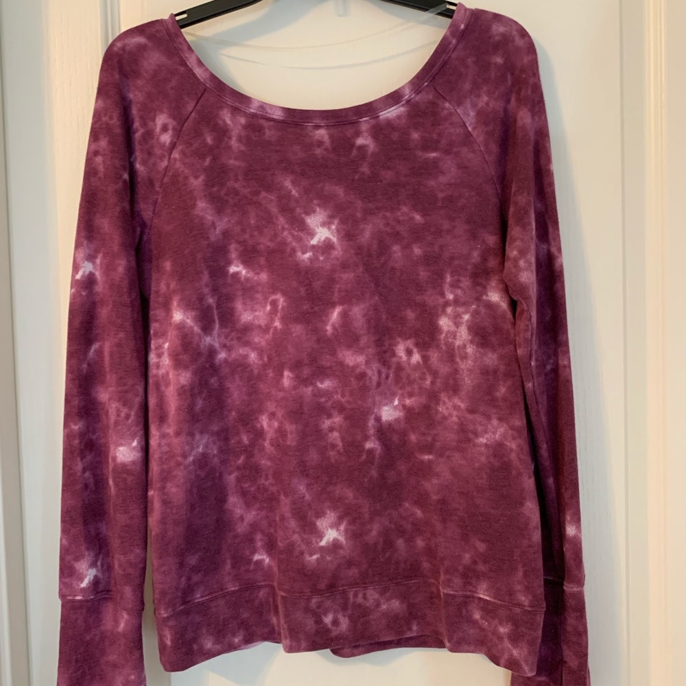 Marbled long sleeve pullover